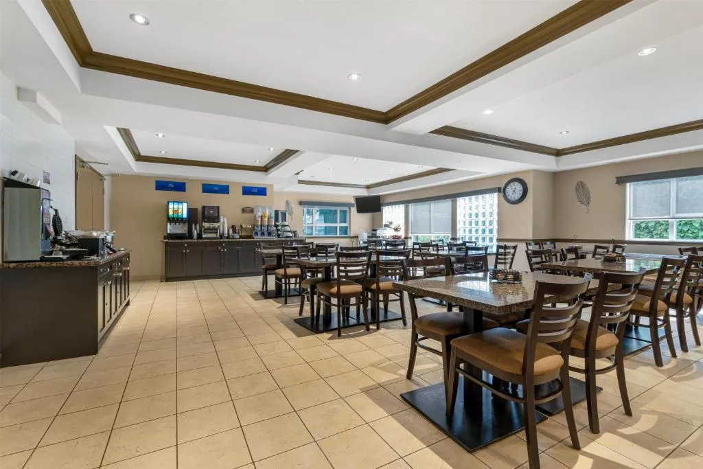Best Western King George Inn & Suites — 5