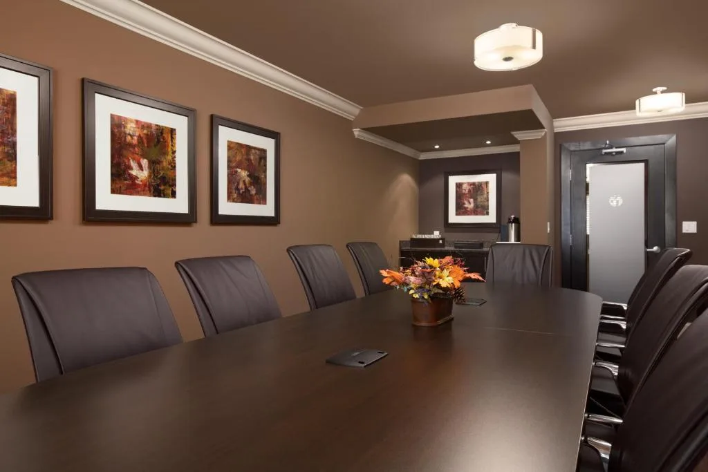 Ramada by Wyndham Surrey/Langley — 5