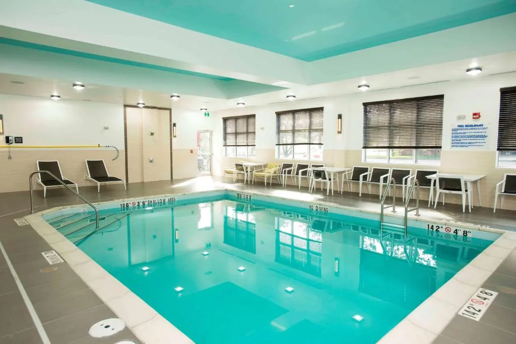 Hampton Inn & Suites by Hilton Thunder Bay — 4