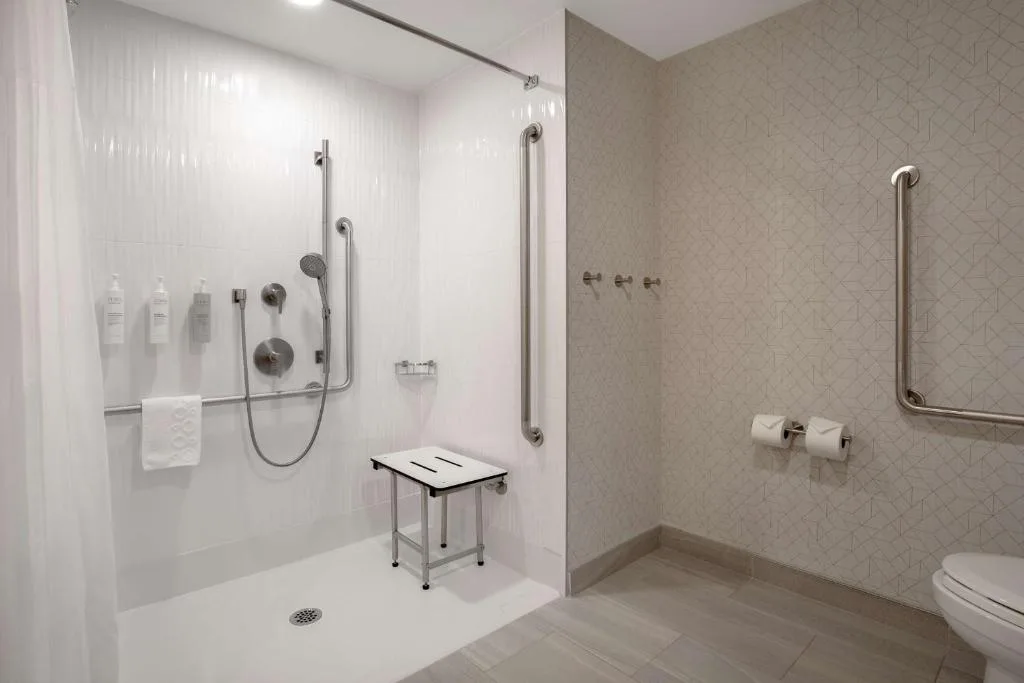 Home2 Suites By Hilton Thunder Bay — 3