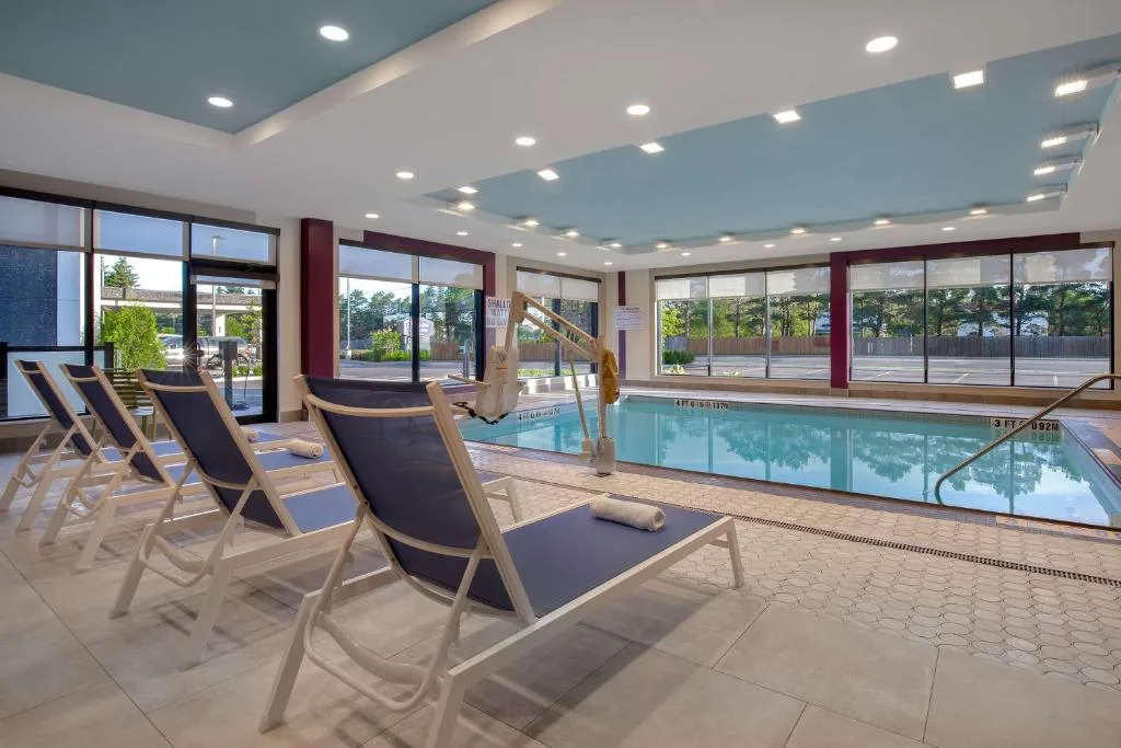 Home2 Suites By Hilton Thunder Bay — 4
