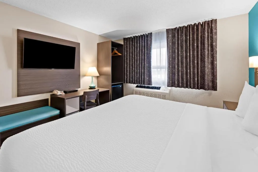 Howard Johnson by Wyndham Thunder Bay — 2