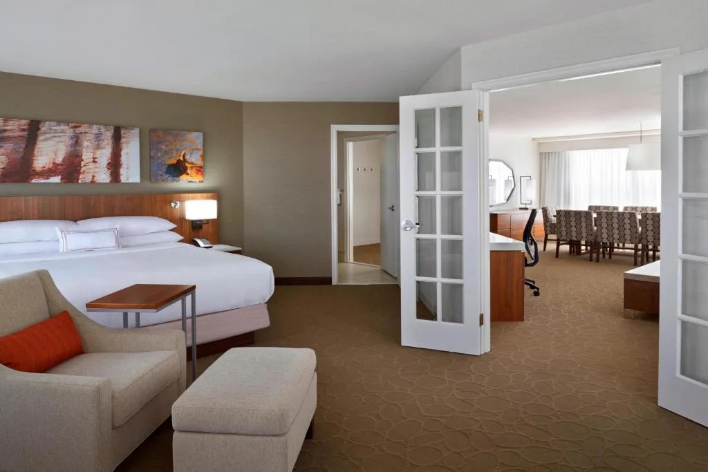 Delta Hotels by Marriott Toronto Airport & Conference Centre — 5