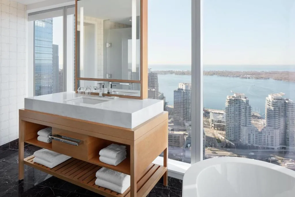 Delta Hotels by Marriott Toronto — 2