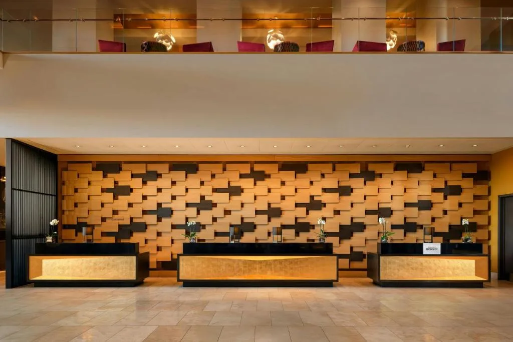 Delta Hotels by Marriott Toronto — 5