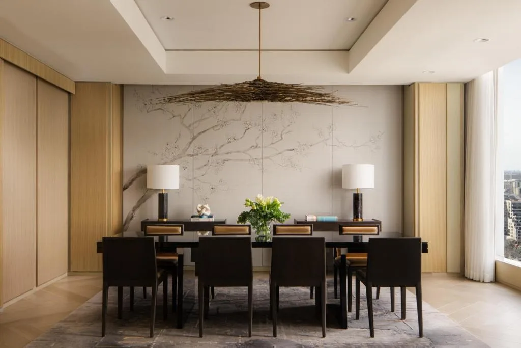Four Seasons Hotel Toronto — 4