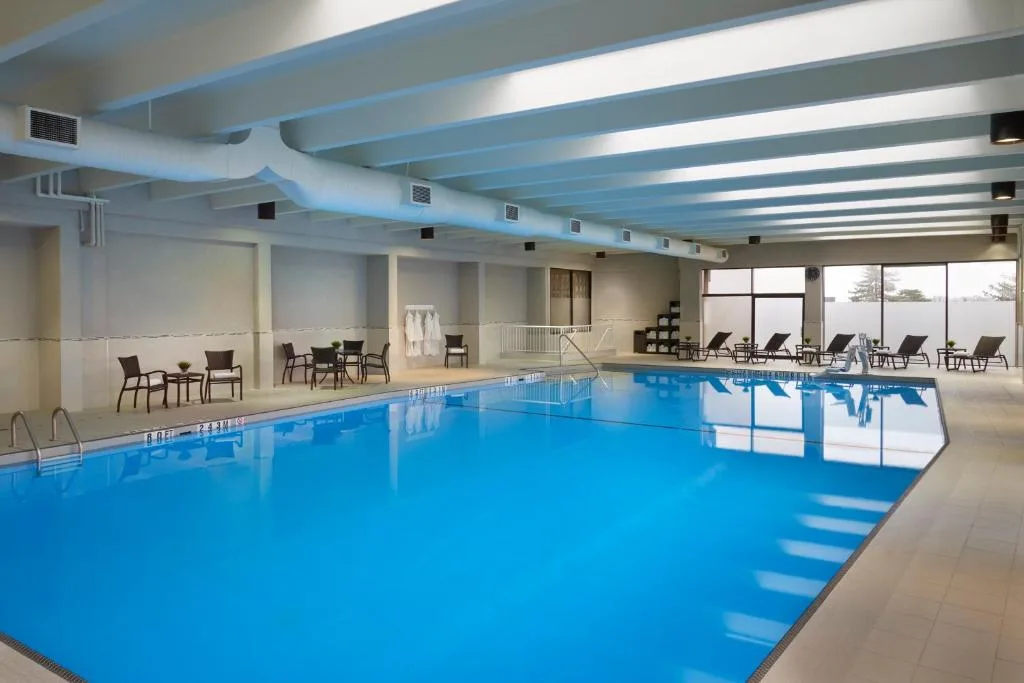 Holiday Inn Toronto International Airport by IHG — 3