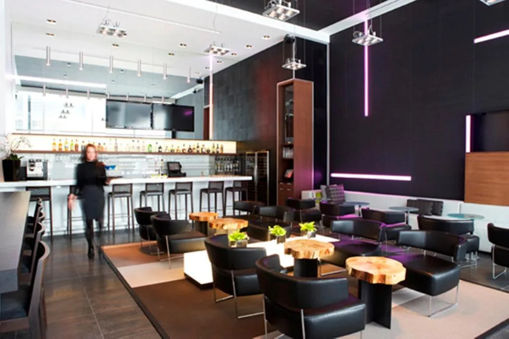 Le Germain Hotel Maple Leaf Square — 4