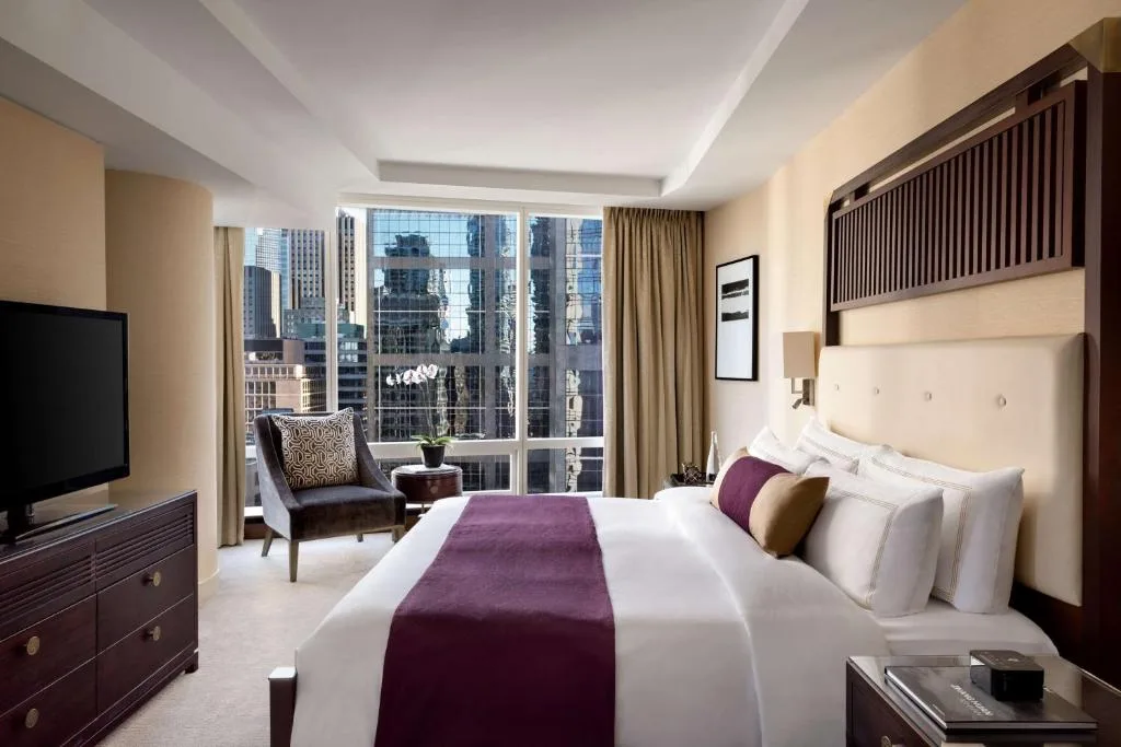 Shangri-La Toronto — 4