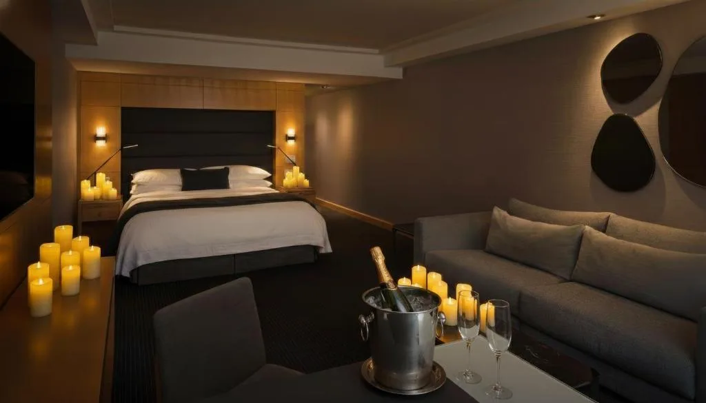 SoHo Hotel Toronto — 4