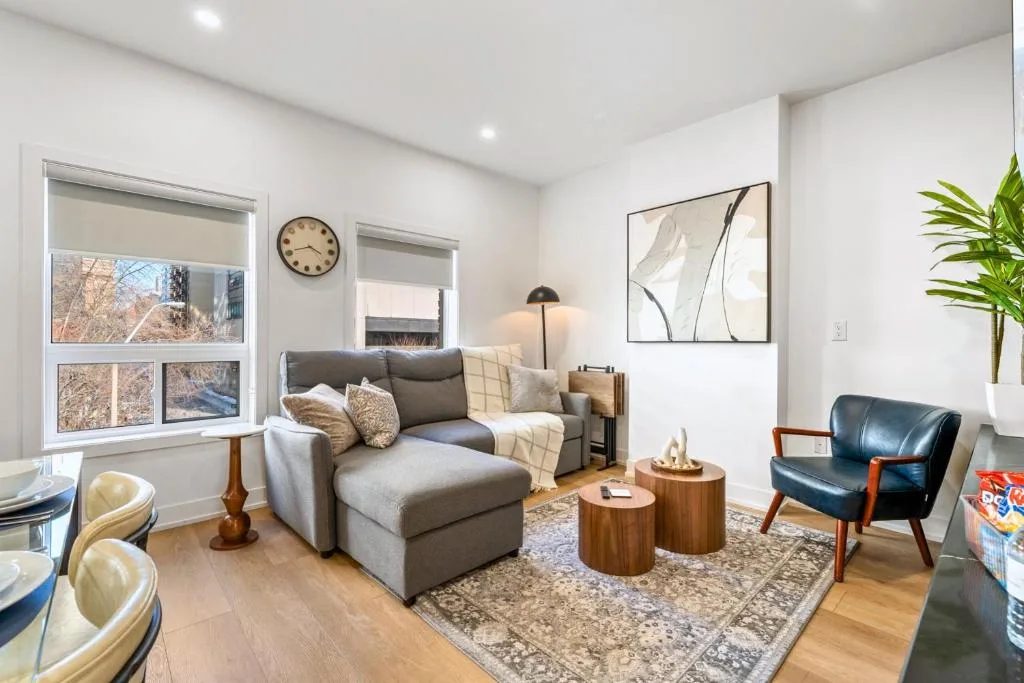 The McCaul by Casa Hotels - Premium DT Suite near FIFA 2026