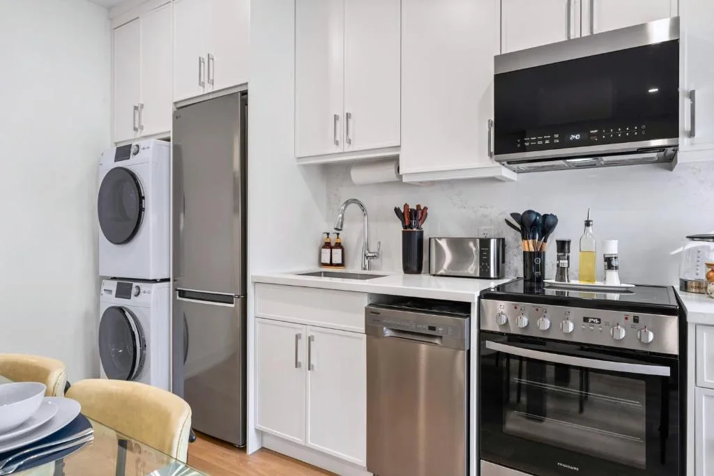 The McCaul by Casa Hotels - Premium DT Suite near FIFA 2026 — 4