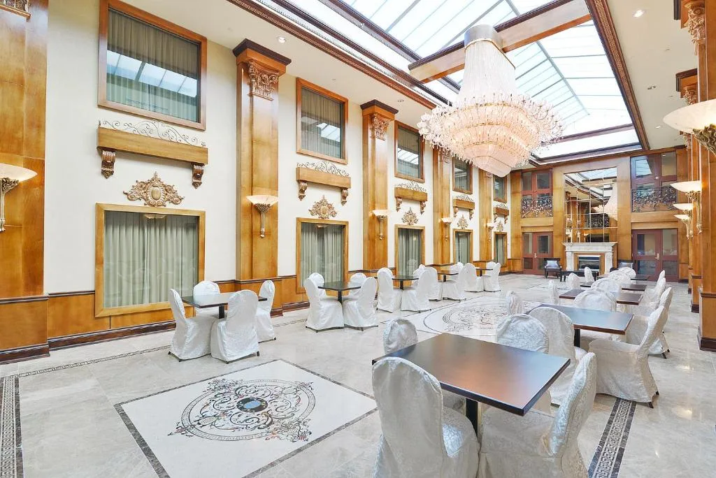 Woodbine Hotel & Suites — 4