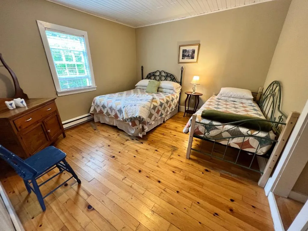 Bishop White Manor — 5