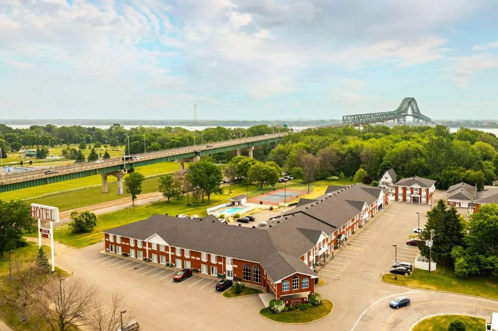 Les Suites de Laviolette, an Ascend Collection Hotel — 2