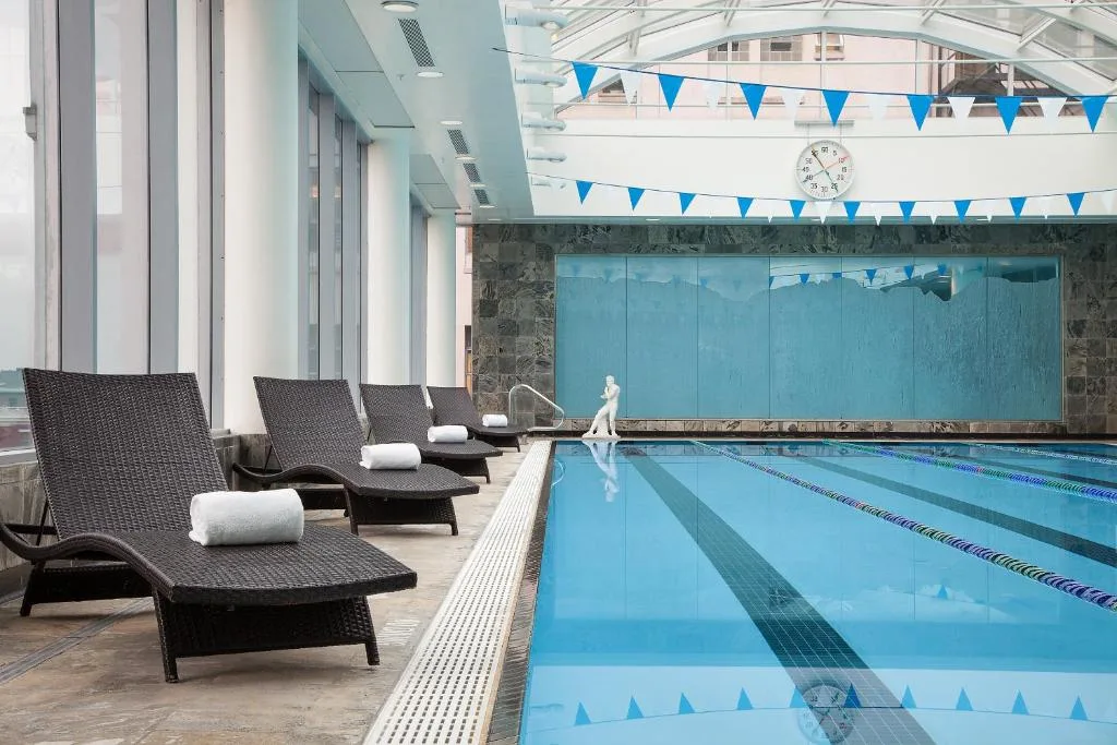 Auberge Vancouver Hotel — 4
