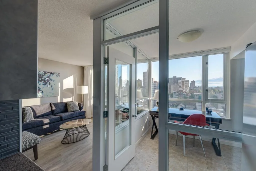 Carmana Hotel & Suites — 4
