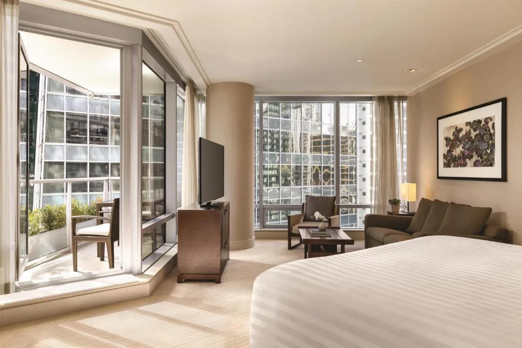 Hyatt Vancouver Downtown Alberni — 2