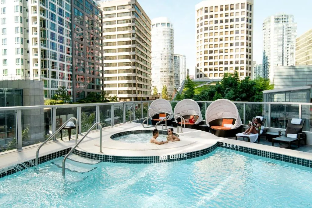 Hyatt Vancouver Downtown Alberni — 3