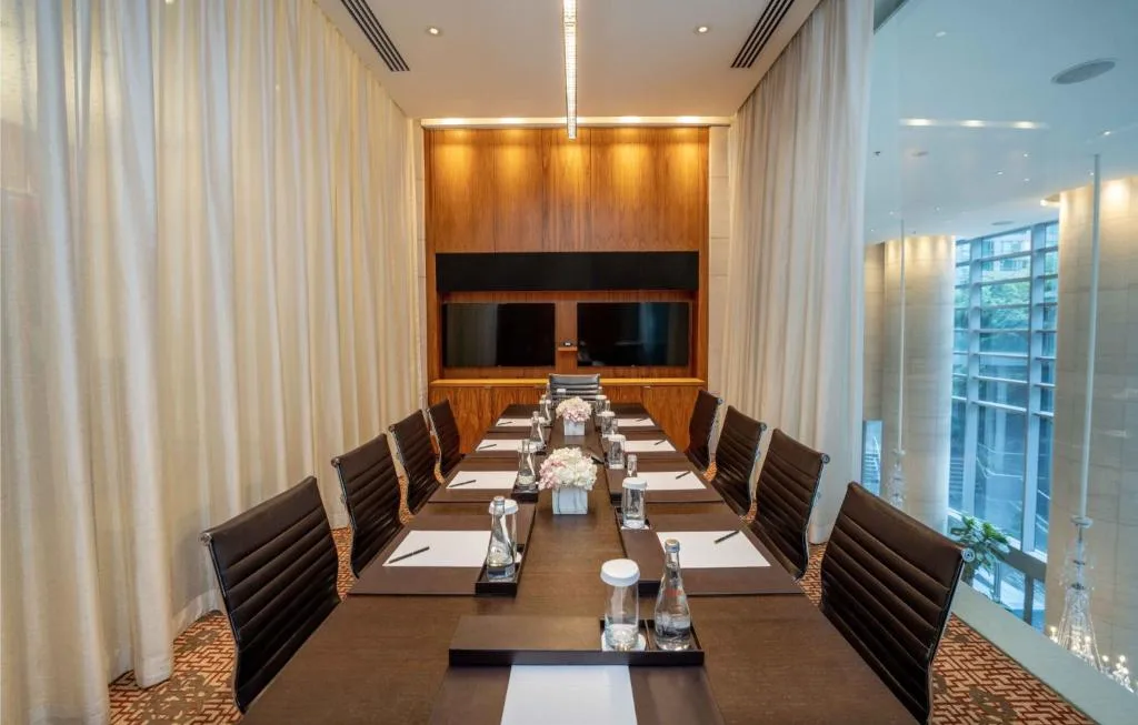 Hyatt Vancouver Downtown Alberni — 4