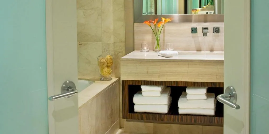 L'Hermitage Hotel — 3