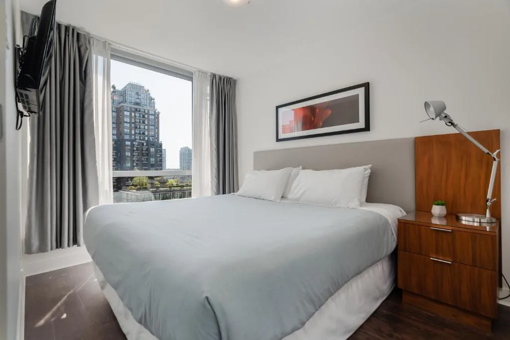 Level Vancouver Yaletown Seymour — 2