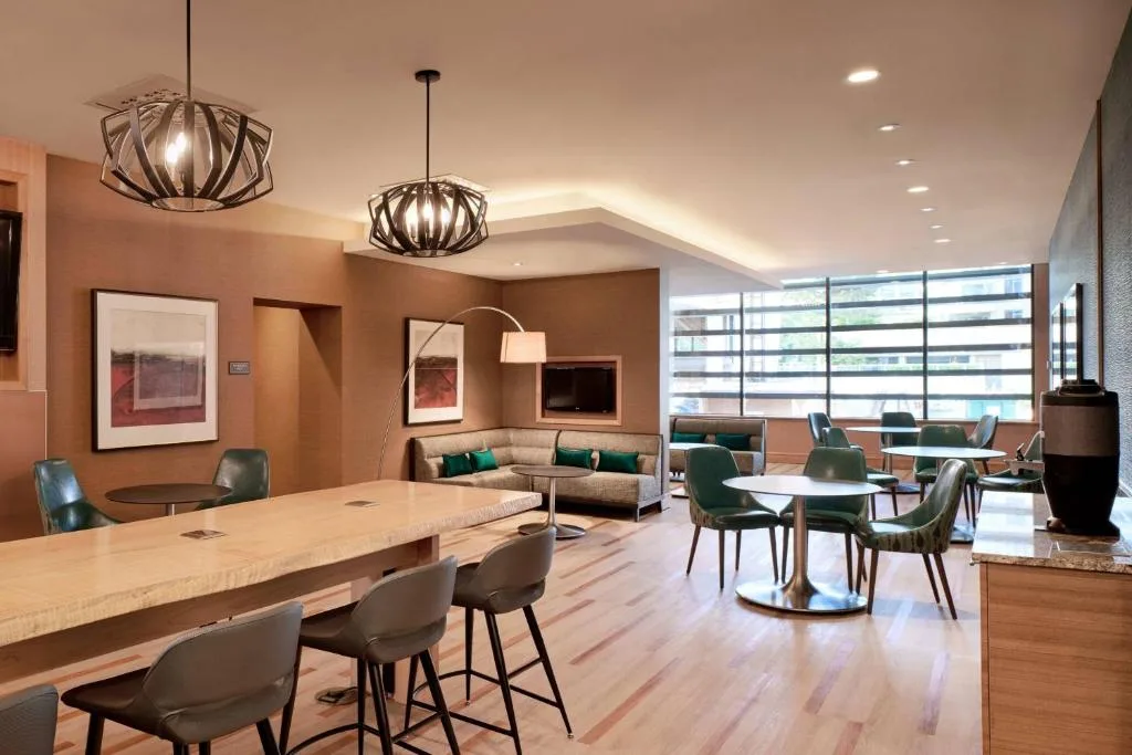 Residence Inn by Marriott Vancouver Downtown — 5