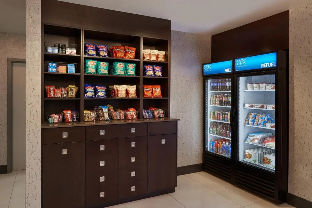Four Points by Sheraton Vaughan — 5
