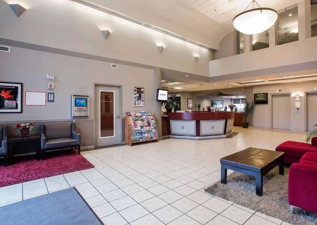 Sandman Hotel Victoria — 5