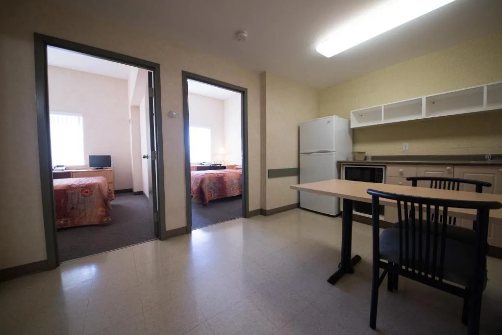 Residence & Conference Centre - Windsor — 4