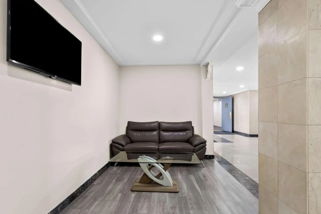 SureStay Plus by Best Western Windsor — 5