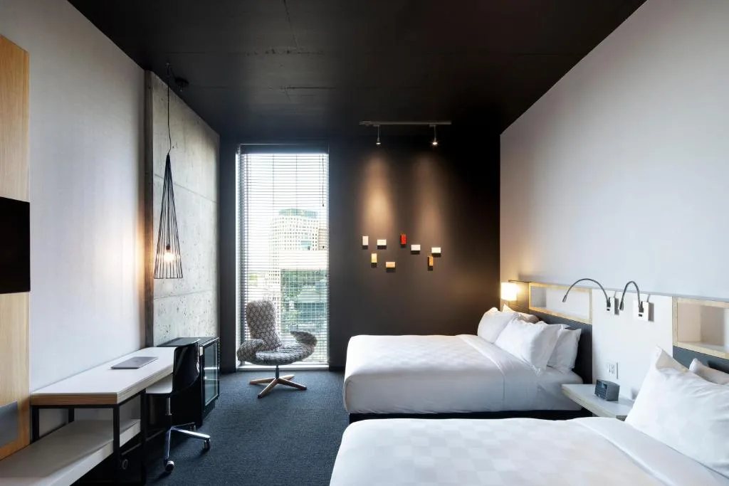 Alt Hotel Winnipeg — 2