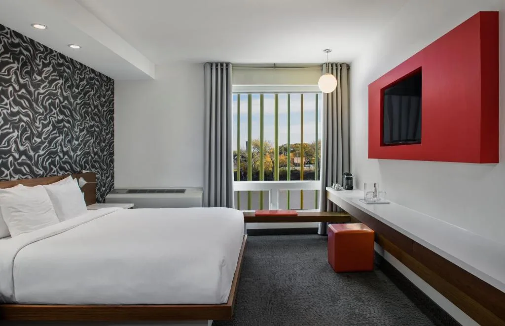 Mere Hotel — 2