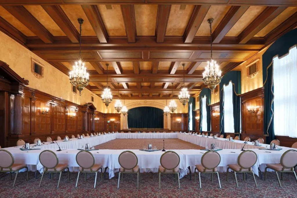 The Fort Garry Hotel, Spa and Conference Centre, an Ascend Collection Hotel — 2