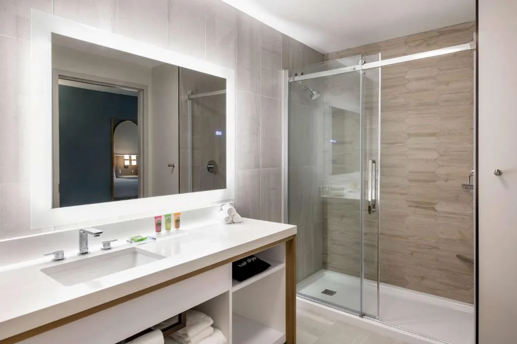 Wyndham Garden Winnipeg Airport — 3