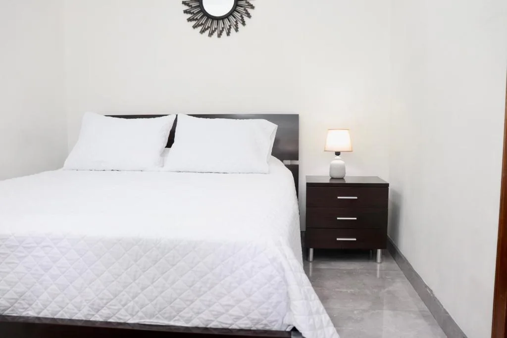 Airport SJO Residence Cars4Rent "Edward & Familia Inn" — 3