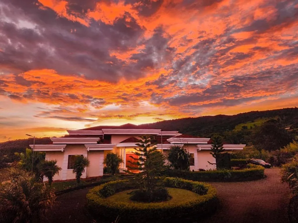 Hotel Poas Paradise