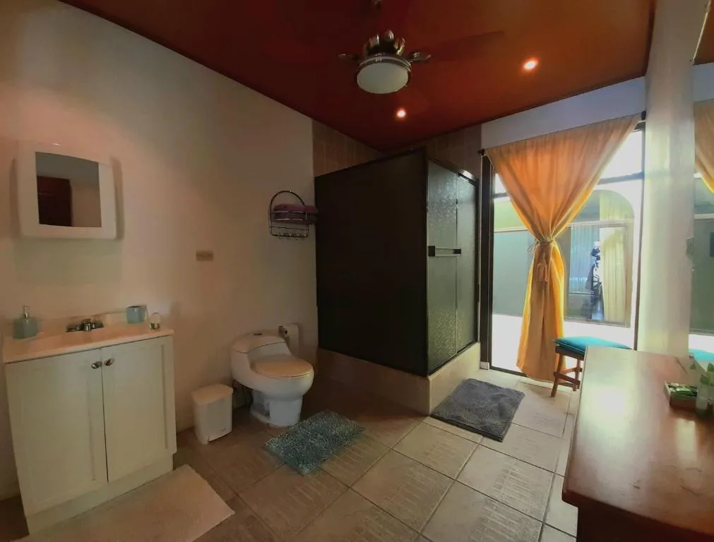 Nirvana Apartament Hostal — 3