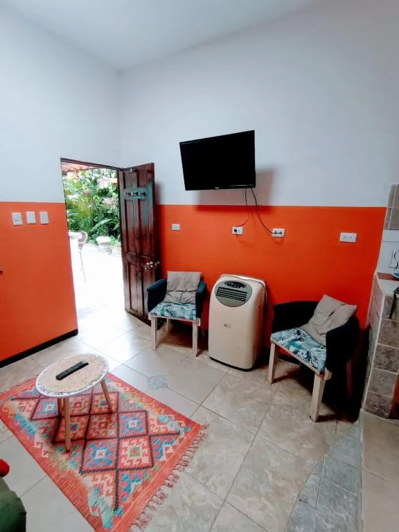 Nirvana Apartament Hostal — 5