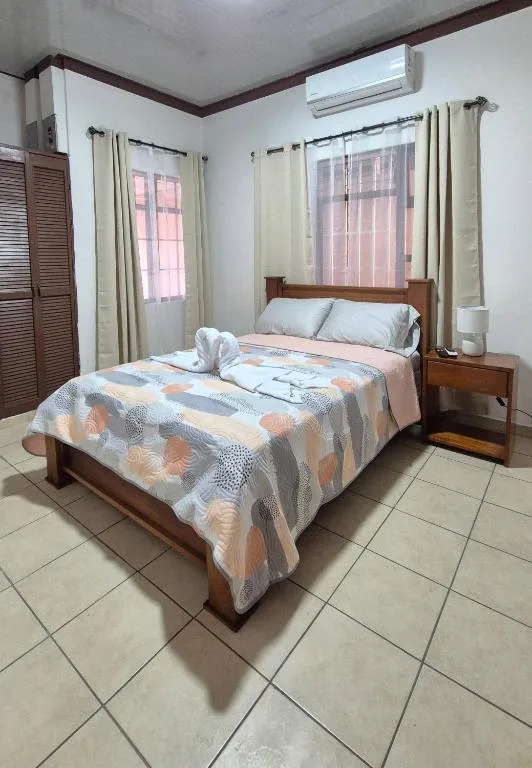 Velaz Guesthouse