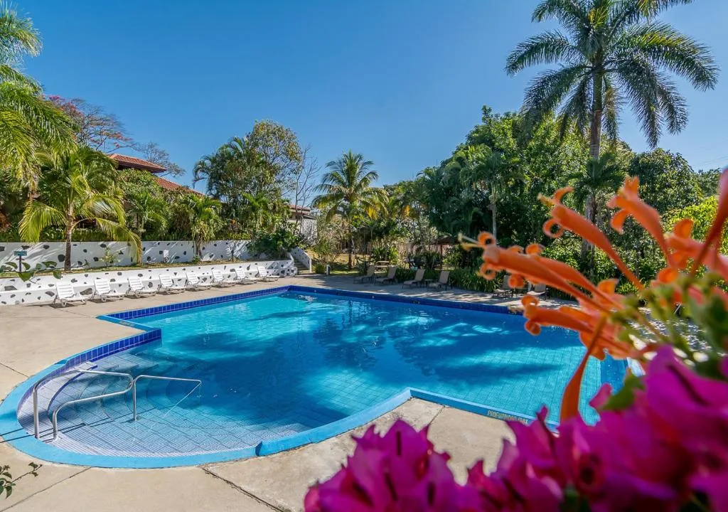 Hotel Colinas del Sol — 4
