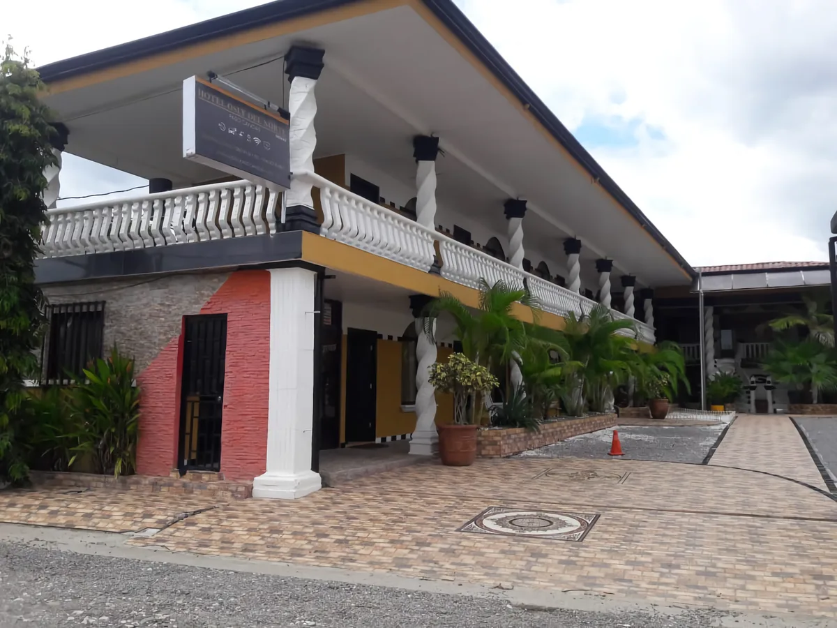 Hotel Paso Canoas Osly — 3