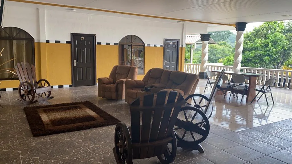 Hotel Paso Canoas Osly — 4