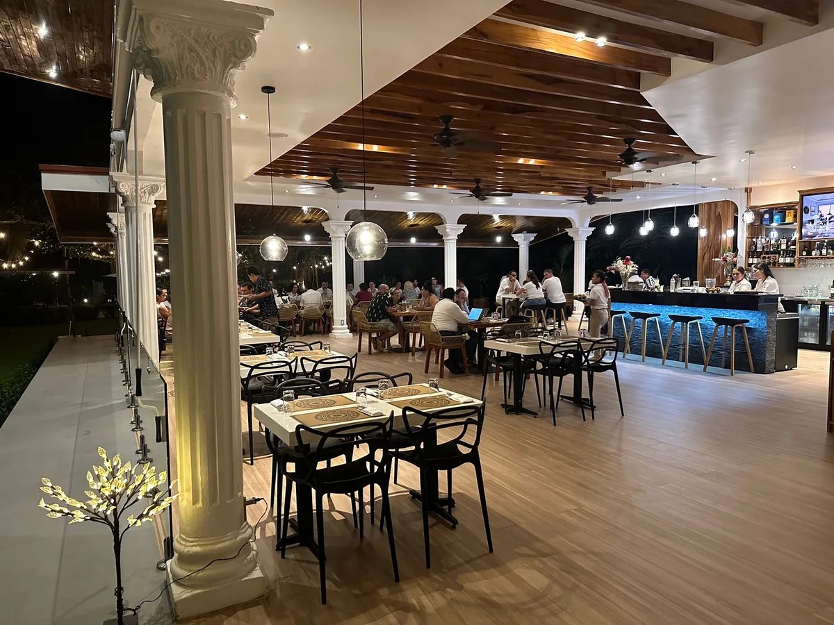 Los Higuerones Hotel & Restaurante
