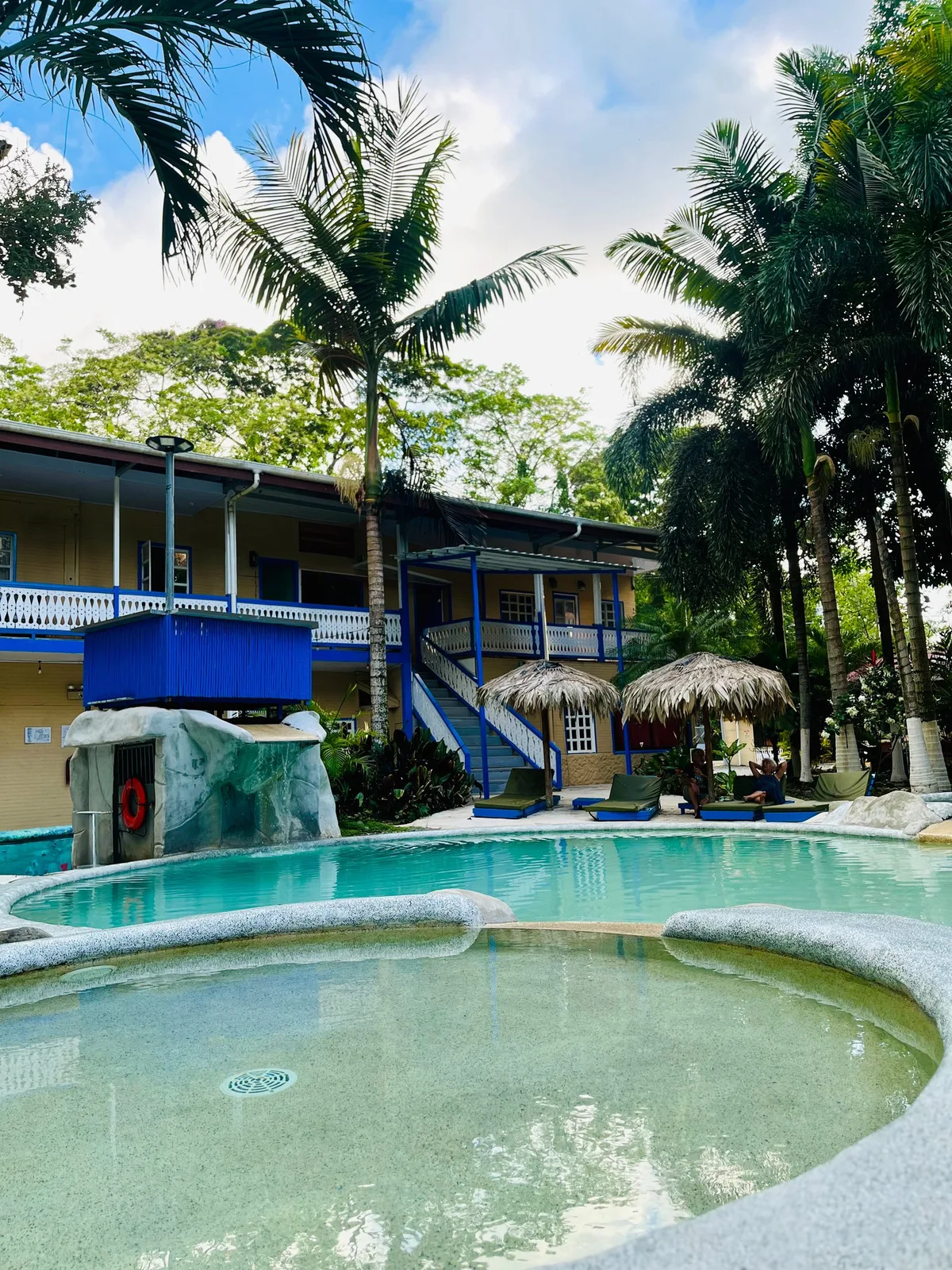 Agapi Beachfront Hostel Boutique — 2