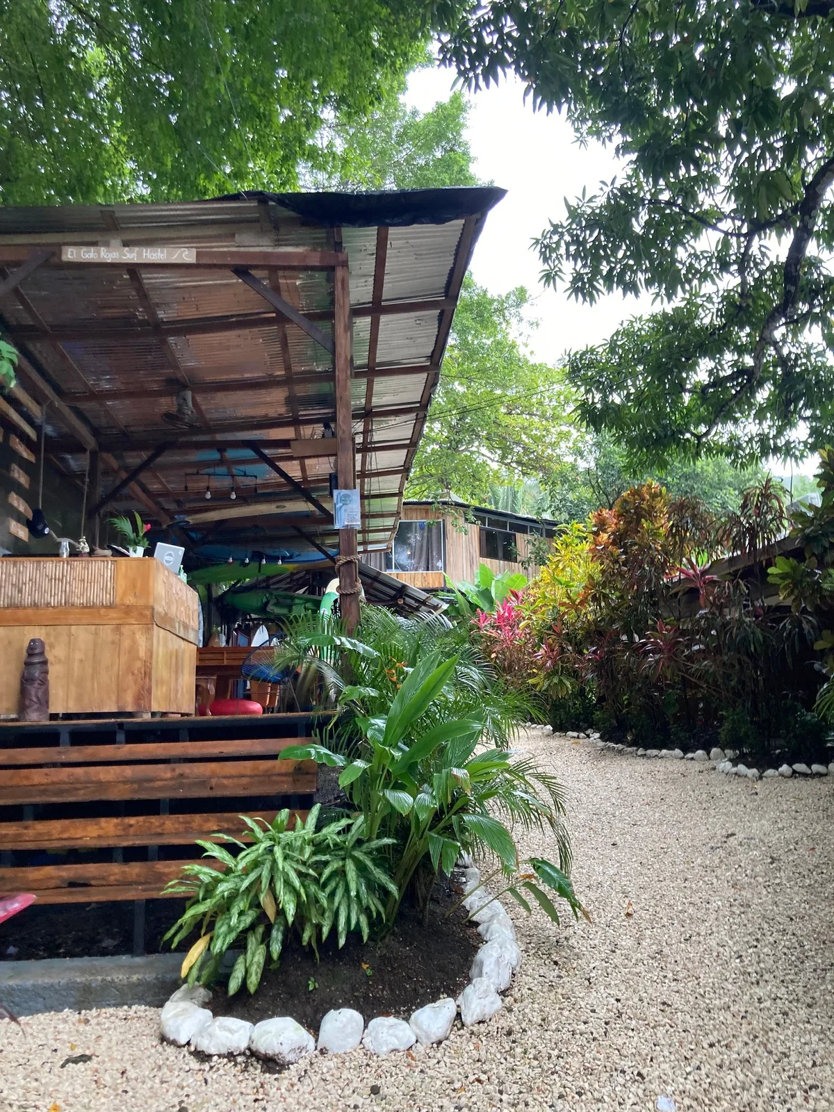 El Gato Rojas Surf Hostel — 2