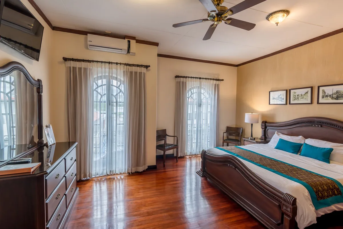 Hotel Colonial — 3