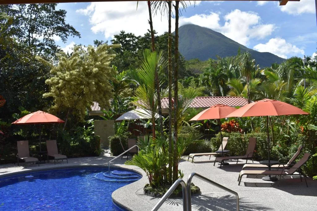 Hotel Roca Negra Del Arenal — 2