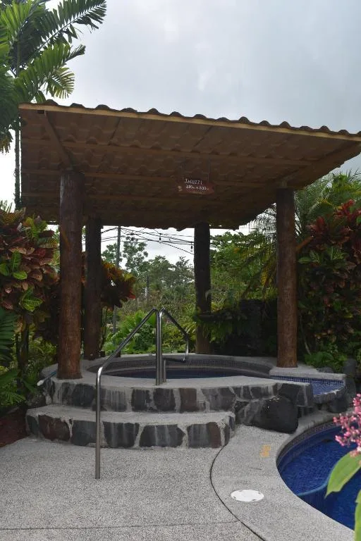 Hotel Roca Negra Del Arenal — 4