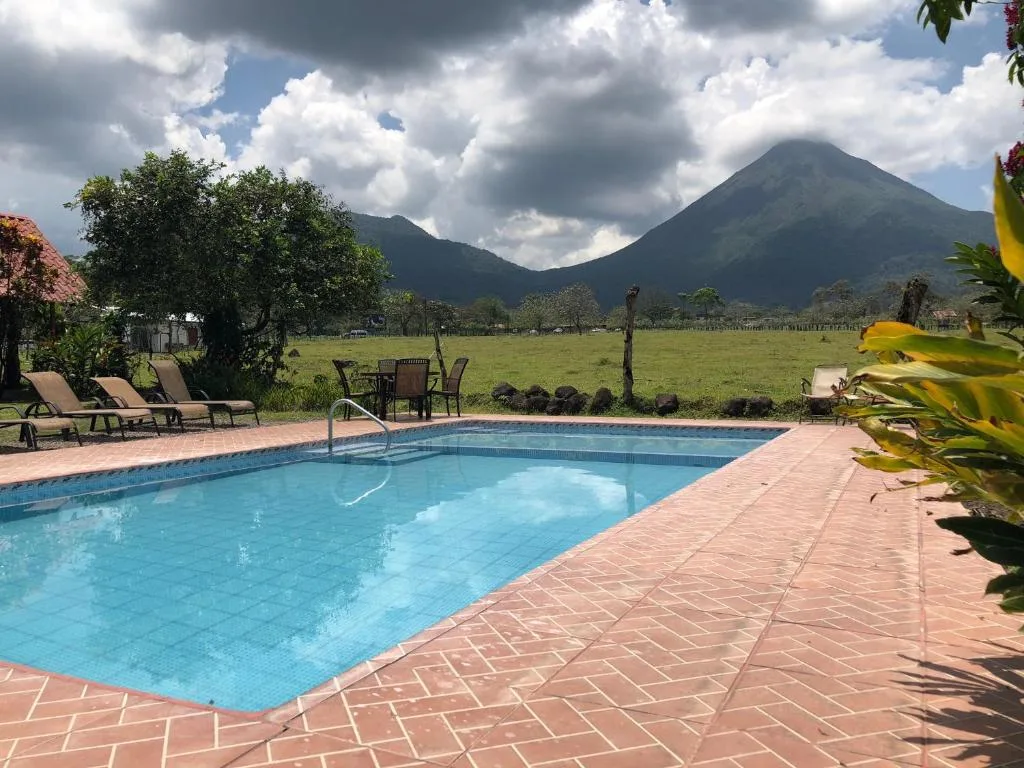 Hotel Villas Vista Arenal — 2